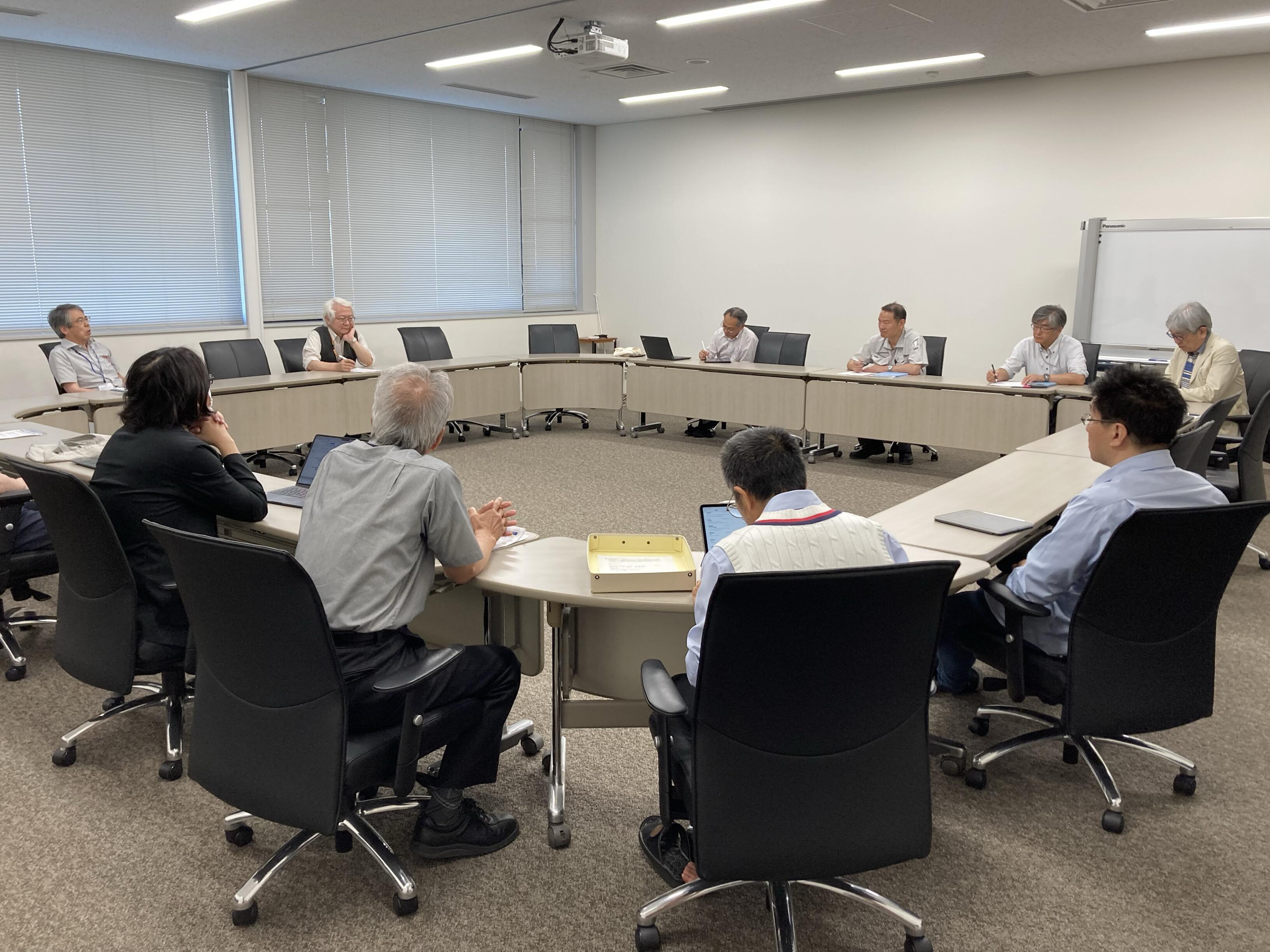 創造性開発実習１授業検討会1.jpg